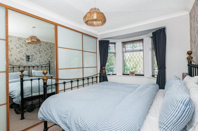 3 bed Terraced for sale Image 9