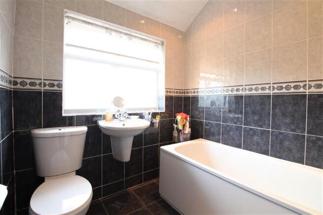 Family Bathroom/ WC