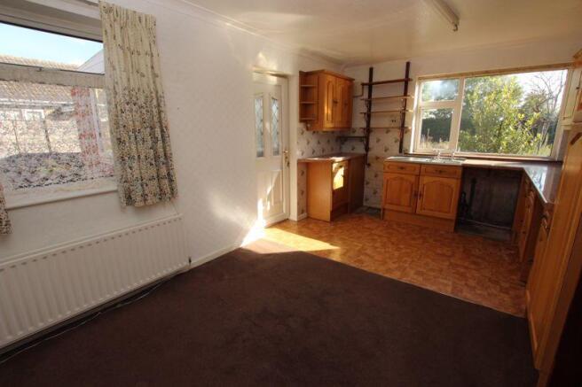 Dining kitchen
