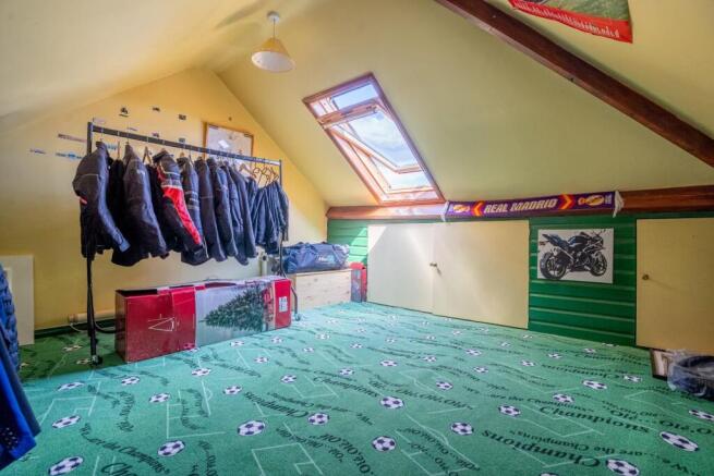 3 bed Semi-Detached for sale Image 12
