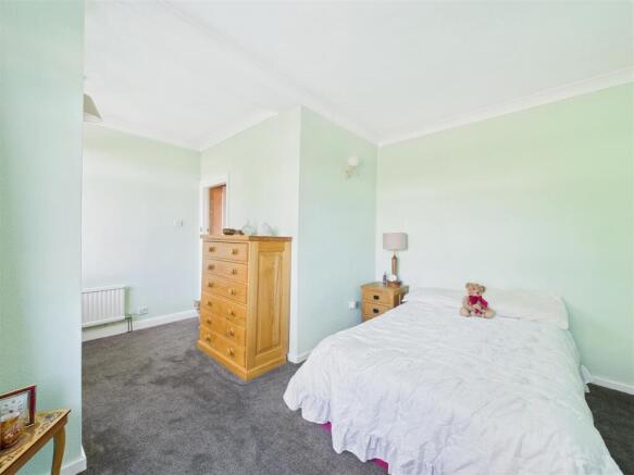 3 bed End of Terrace for sale Image 8