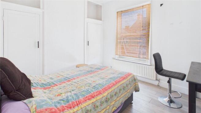 3 bed Terraced for sale Image 9