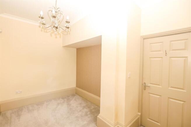 2 bed Apartment for sale Image 8