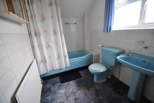 AnsteBathroom.jpg