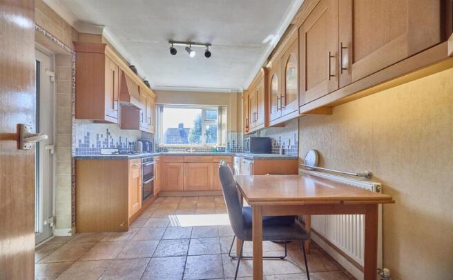 Fitted Dining Kitchen to Rear