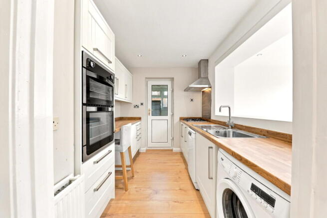 2 bed Semi-Detached Bungalow for sale Image 10