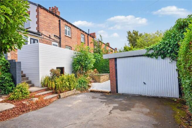 3 bed Semi-Detached for sale Image 10