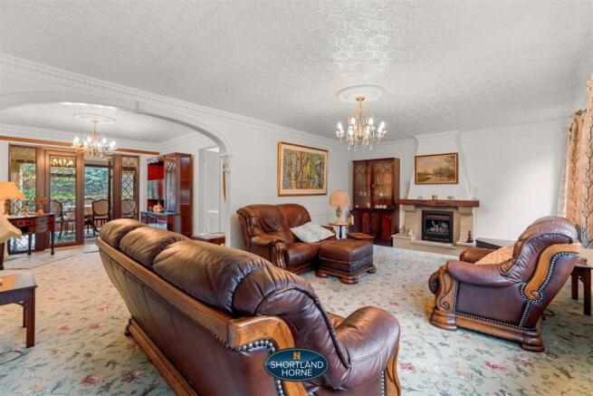 17 Fairlands Park (22 of 39).jpg