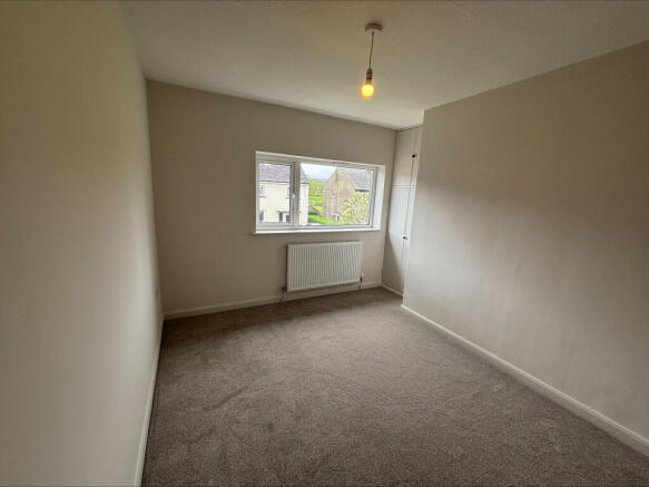 3 bed House to rent Image 8
