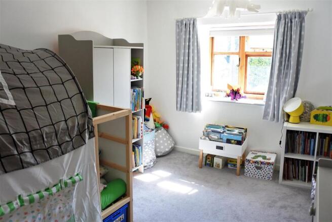BEDROOM 2