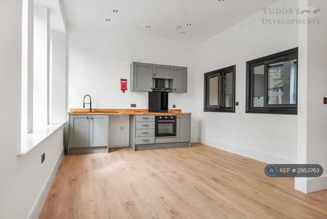 1 bed Flat to rent Image 3