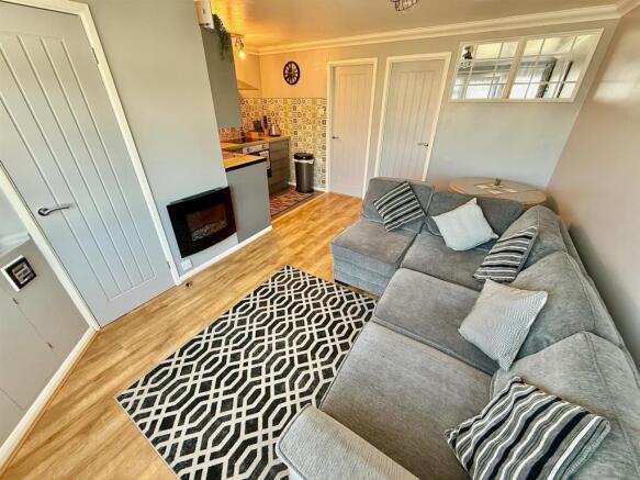 Open Plan Living Room/Dining Area