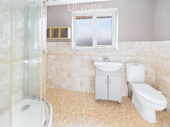 4 bed Semi-Detached for sale Image 10