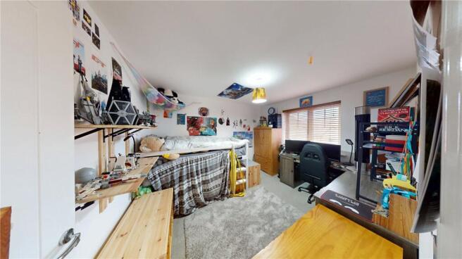 4 bed Detached for sale Image 8