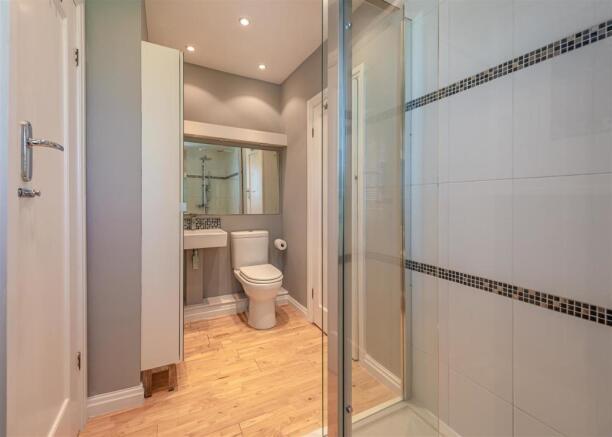 110 Springhill Lane-bed2 ensuite.jpg