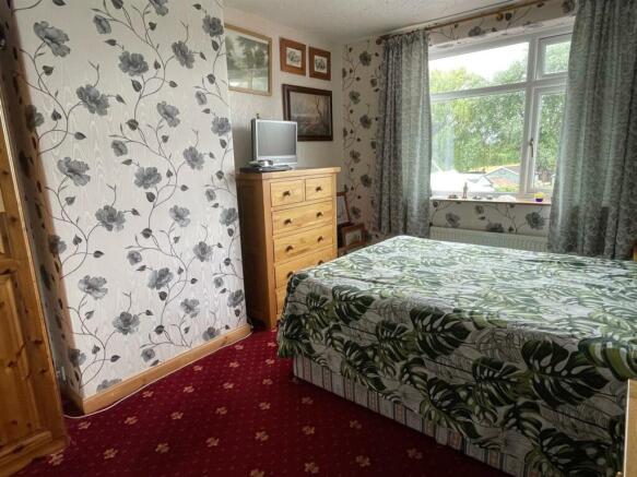 Bedroom,,.jpg