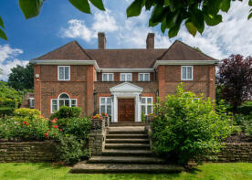 1, Green Close, Golders Green, London NW11 6UX