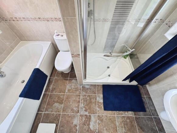 3 bed Semi-Detached for sale Image 11