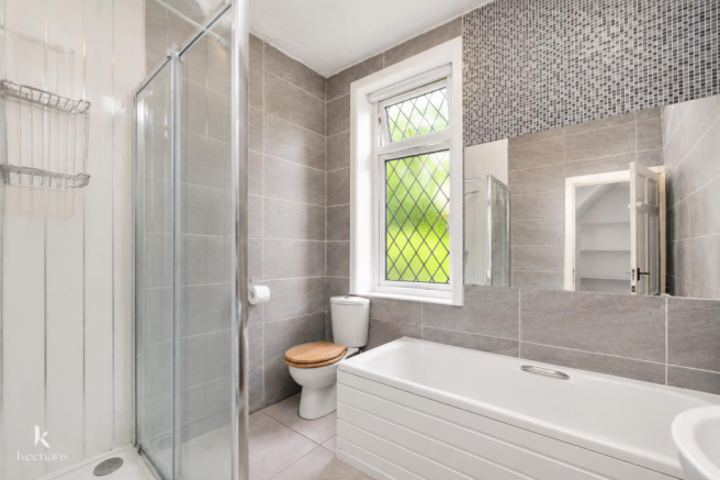 4 bed Terraced for sale Image 9