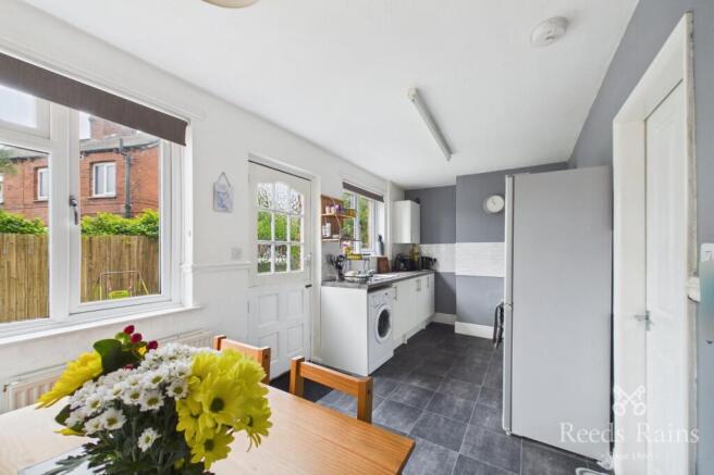 2 bed Semi-Detached for sale Image 10