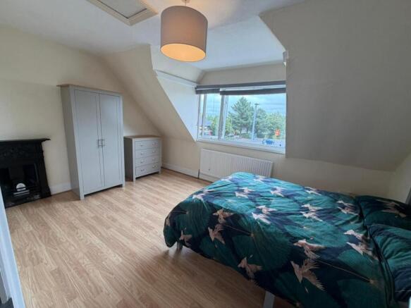 Room 6.jpg