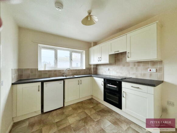 13 Plastirion Court, Russell Road, Rhyl, LL18 3DJ photo 3