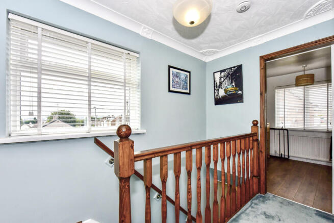 3 bed Semi-Detached for sale Image 9