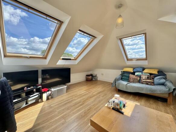 One bedroom flat for Sale in N21