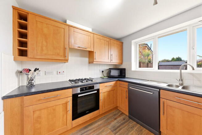 3 bed Detached for sale Image 7