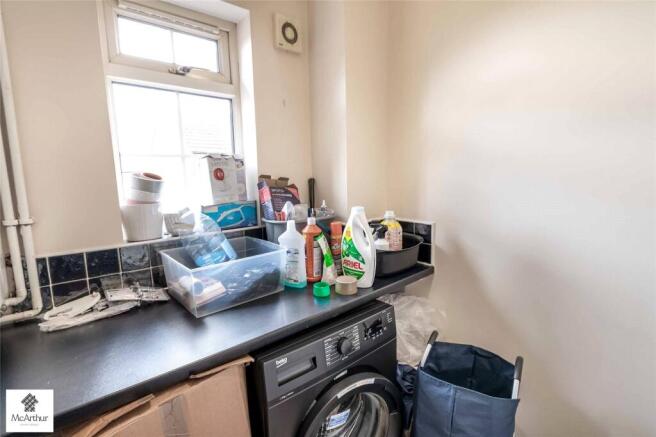 2 bed Apartment for sale Image 4
