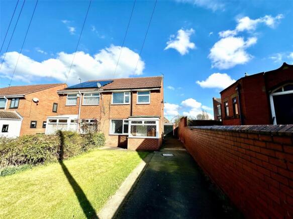 3 bed Semi-Detached for sale Image 11
