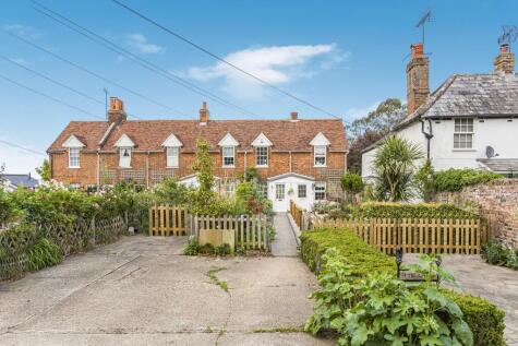 The Terrace, West End Lane, Essendon, AL9