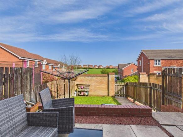 2 bed Terraced for sale Image 9