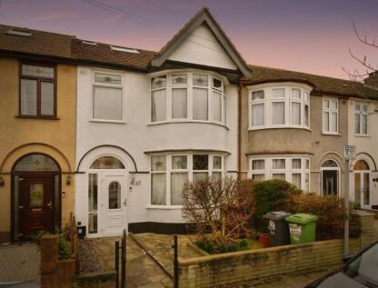 Hurstbourne Gardens, Barking