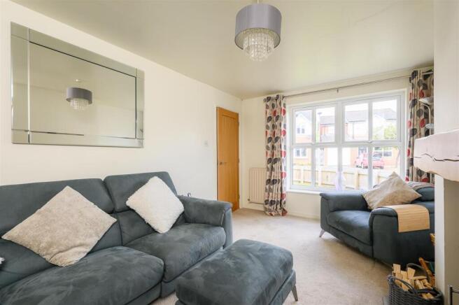4 bed Detached for sale Image 7