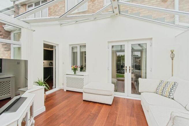 4 bed Detached for sale Image 5