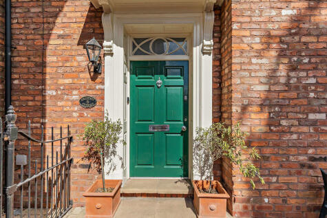 High Street, Tarporley