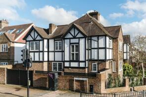 2, Upper Tooting Park, London SW17 7SW