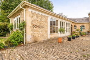 1, The Stables, Academy Drive, Corsham SN13 0SG