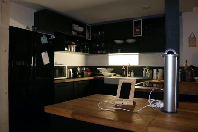 Photo 12