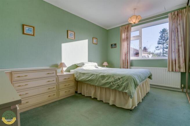 Bedroom 1-1.jpg