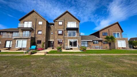 Latimer Road, St Helens, Isle of Wight, PO33 1YR