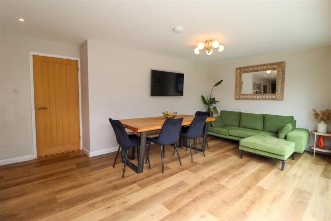 Kitchen/Family Room