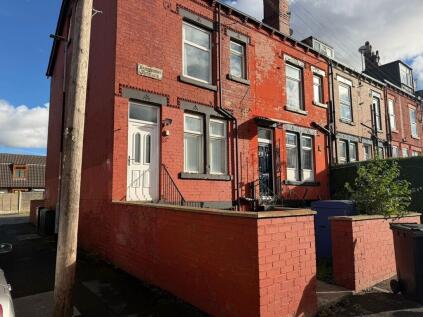 Sandhurst Avenue, Leeds, West Yorkshire, LS8 3QT