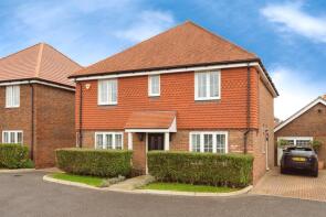 3, Pochard Gardens, Crowborough TN6 3FU