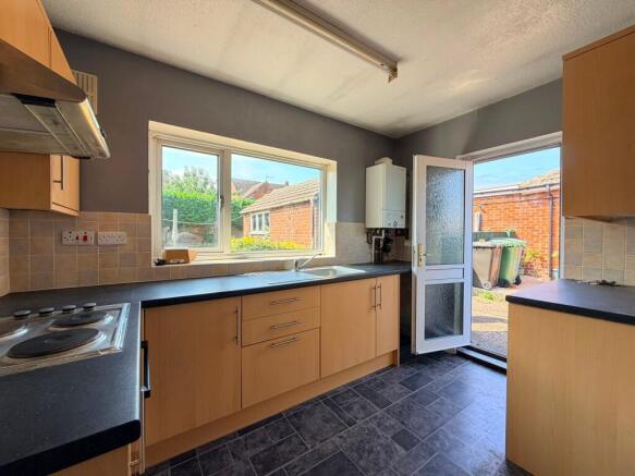 2 bed Semi-Detached Bungalow for sale Image 4