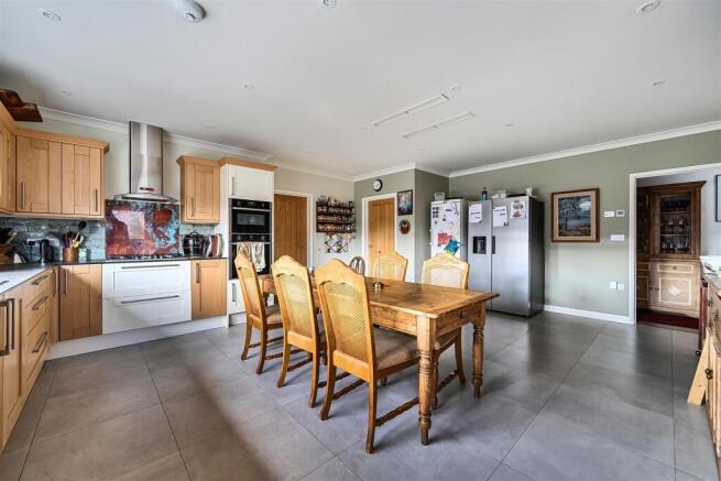 Kitchen/Dining Room