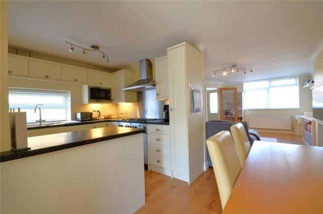 Kitchen/Dining