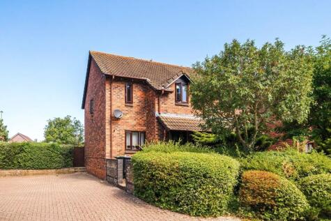 Bramble Walk, Lymington, SO41