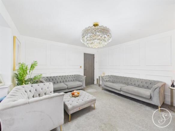 4 bed Detached for sale Image 5